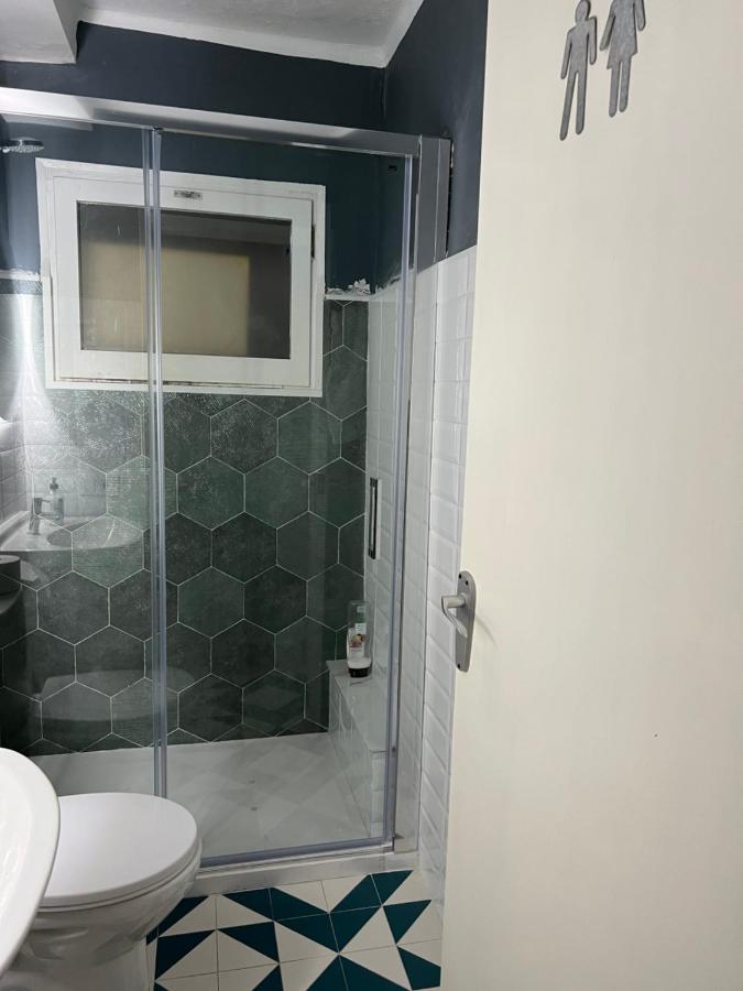 דירות פיגוארז Habitacion Economica מראה חיצוני תמונה
